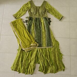 3 piece Stiched sz M Ruffle sharara Gharara 3/4 Sleeve Green Slit Sequin Kurta
